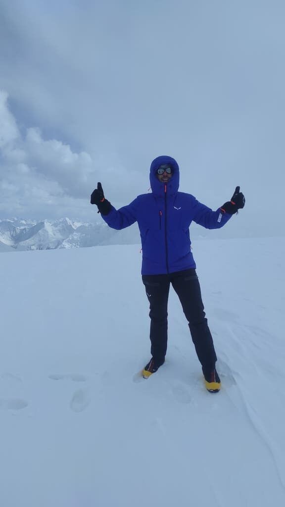 Il Razdelnaya Peak, 6.148 metri.